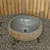 Product image 1 of the product “Sink / washtafel of riverstone in a open carton, in the sizes from 30 to 45cm, polished inside, natural outside ”